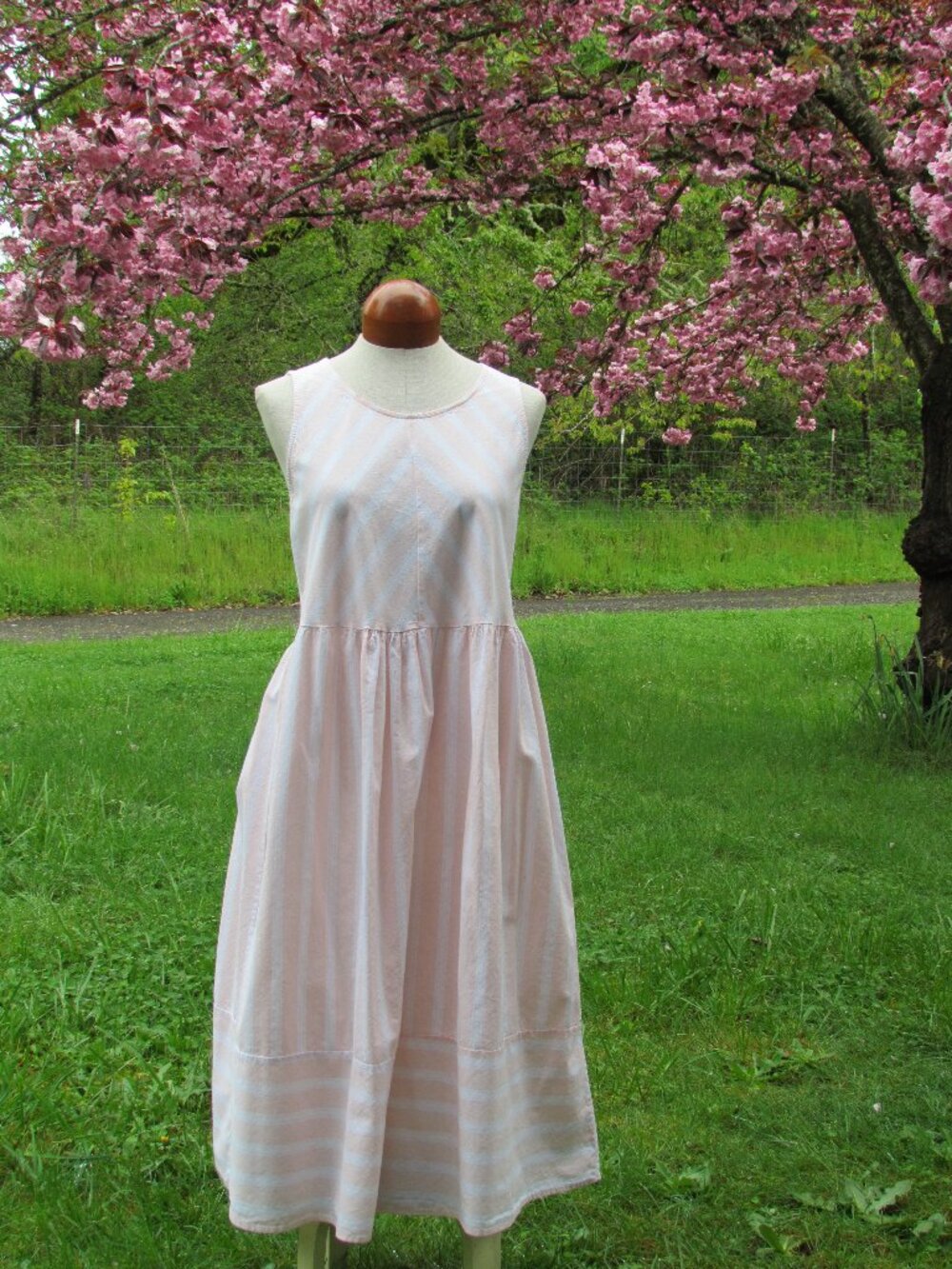 COTTON DRESS, MIRACLE BERRY, L, SLEEVELESS PASTEL PEACH WHITE STRIPE COTTAGECORE - Picture 2 of 6
